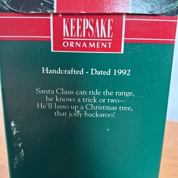 Vintage 1992 Hallmark Keepsake Santas Roundup Ornament - Picture 4 of 6
